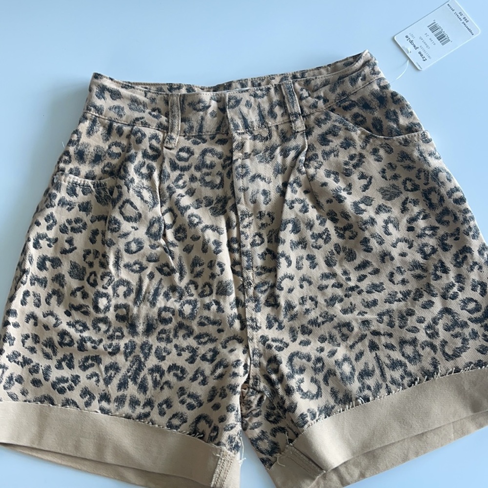Free People Cheetah shorts 🐾